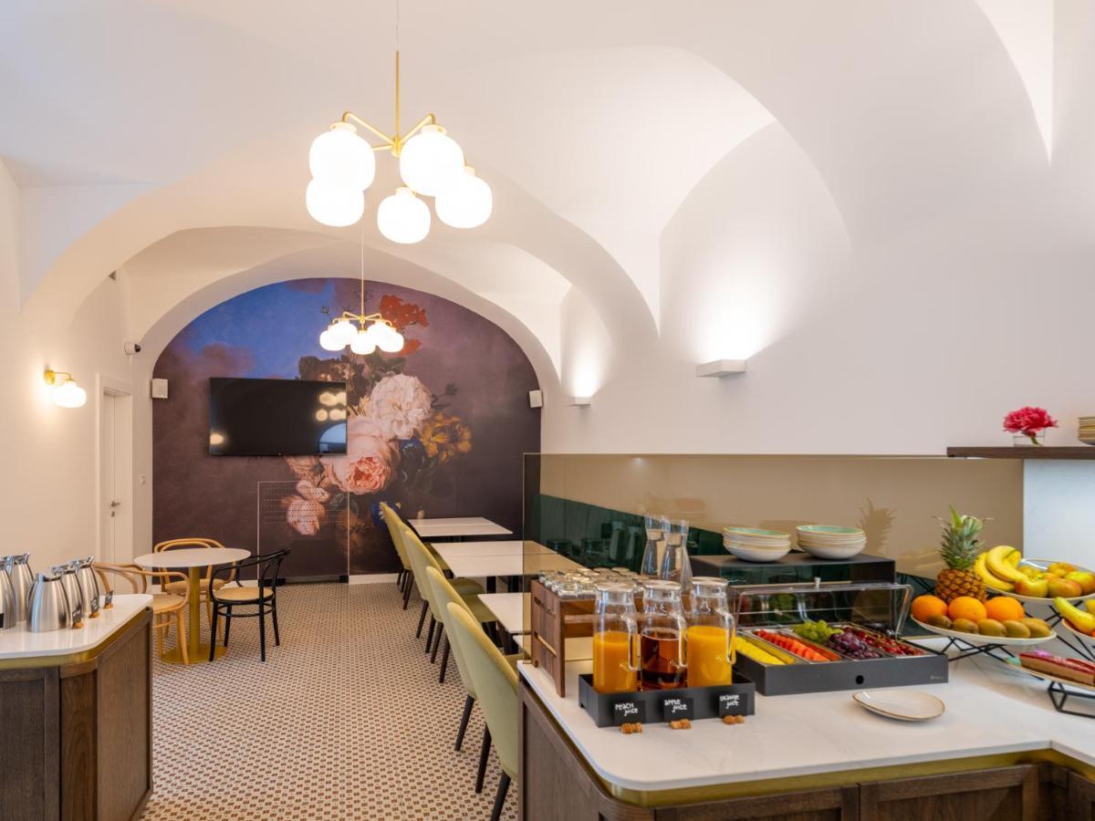 Hotel Heritage Ljubljana Ngoại thất bức ảnh